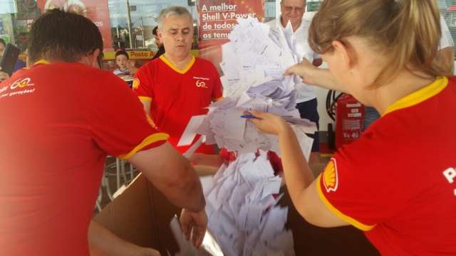 POSTO AUGUSTIN REALIZA ÚLTIMA ETAPA DE SORTEIOS DA “PROMOÇÃO 60 ANOS, 60 PRÊMIOS